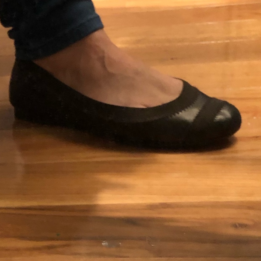 Stuart weitzman ballet flats, brown size 6